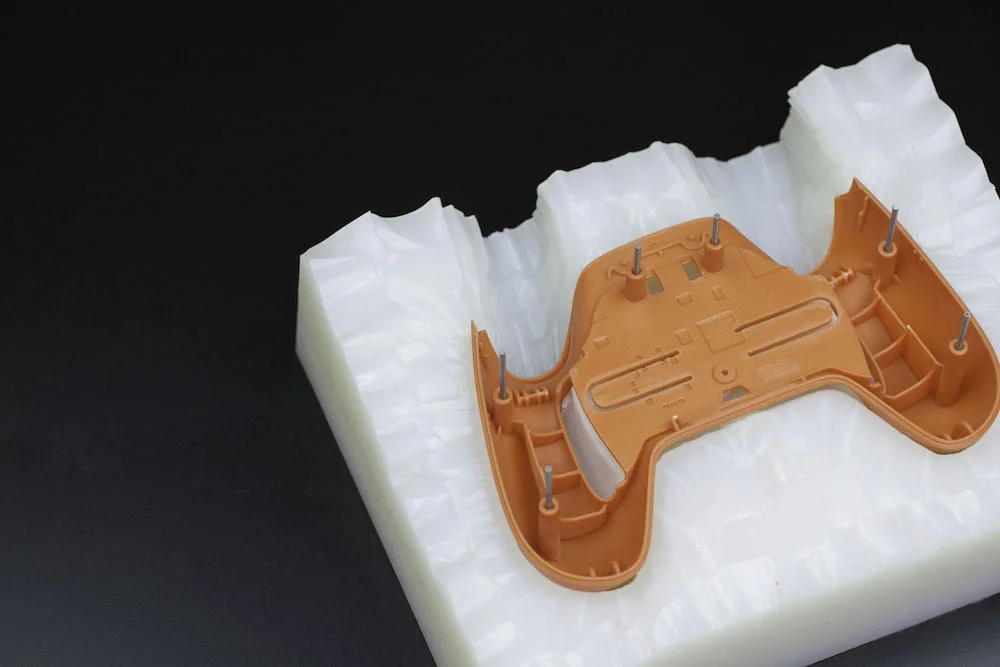 urethane casting mold and part - Fictiv urethane casting mold and part