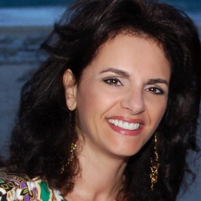 Joanne Moretti headshot