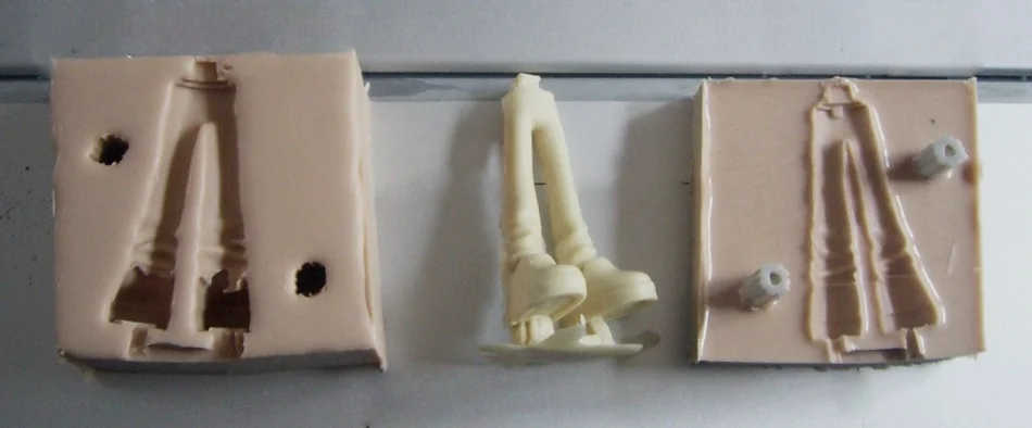 prototyping-elastomers-image02 - Fictiv silicone molds
