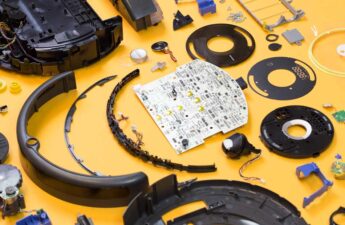 The Great Robotic Vacuum Showdown Part 1: Roomba 650 — Mechanical System The Great Robotic Vacuum Showdown Part 1: Roomba 650 — Mechanical System