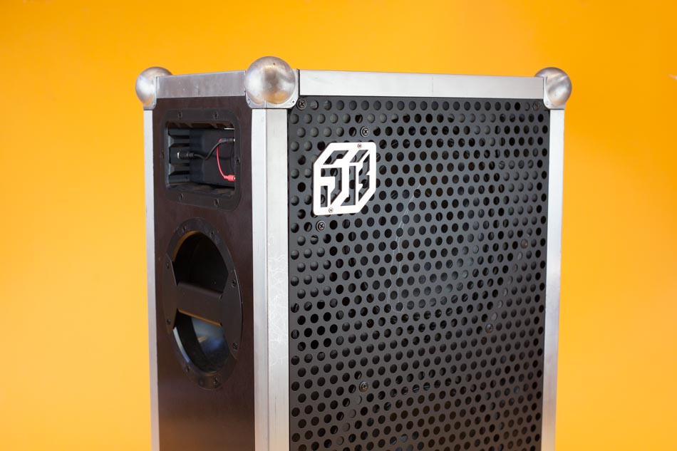 SOUNDBOKS speaker