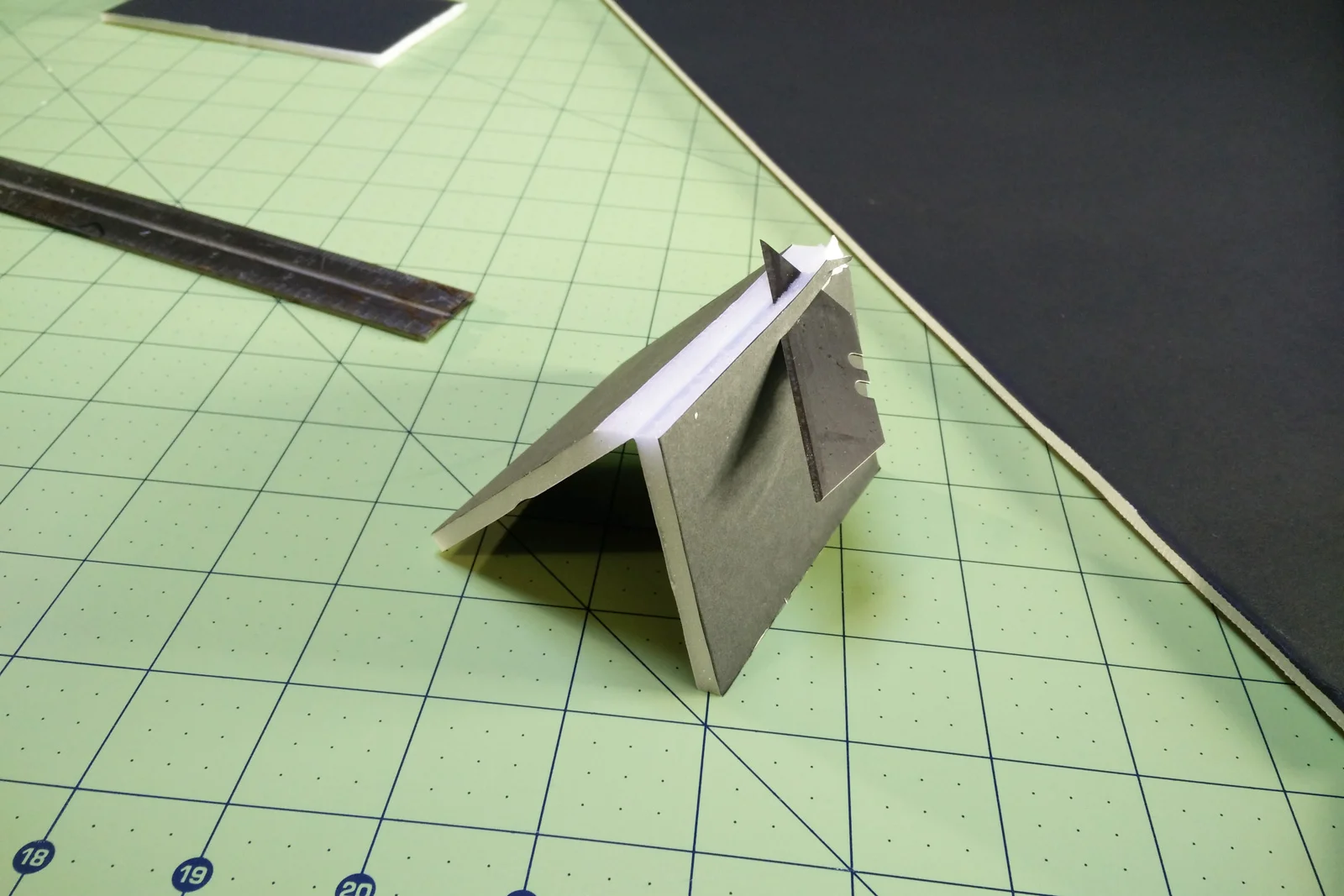 chamfer - Fictiv sharp corner example