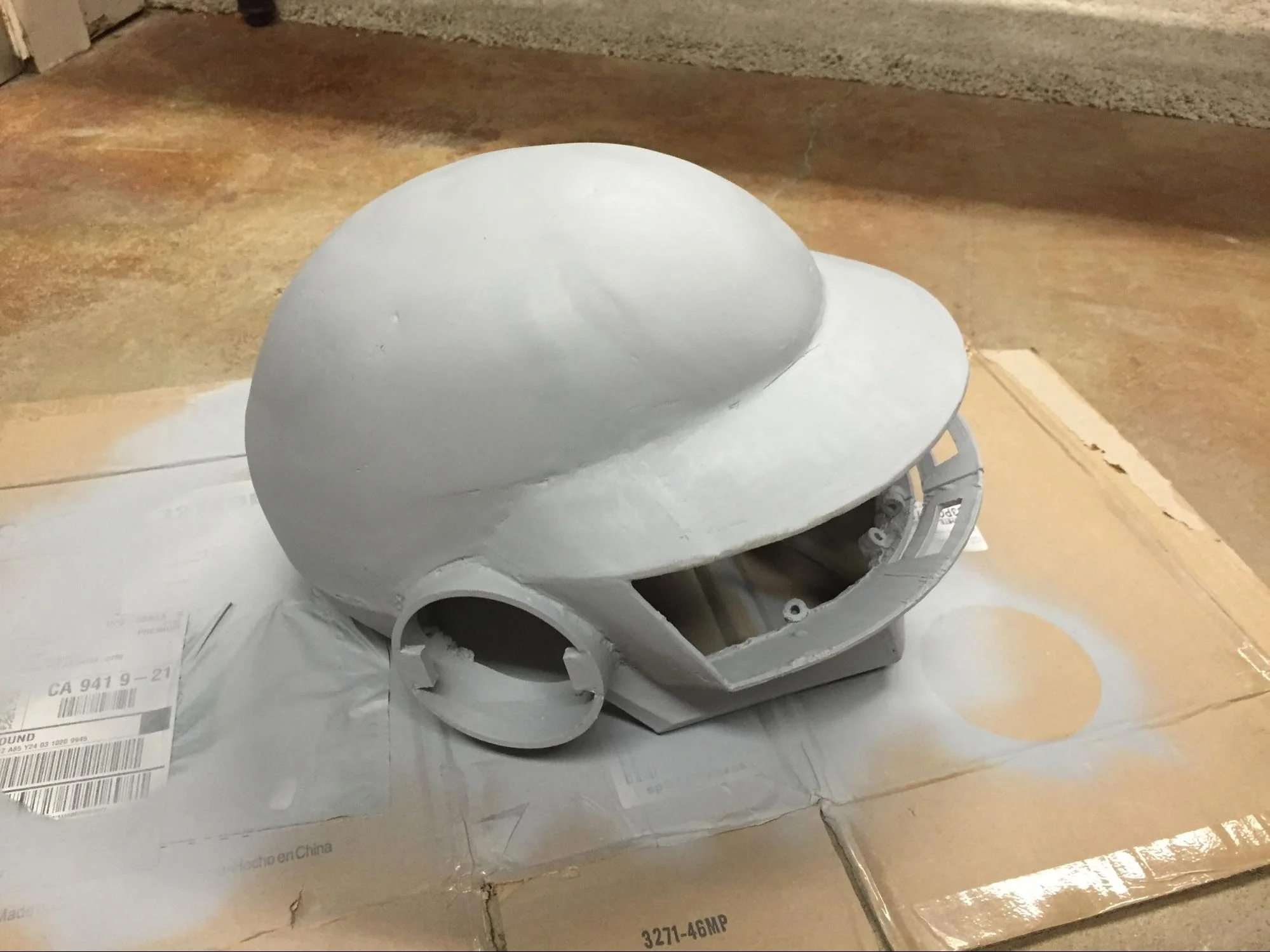 daft-punk_18 - Fictiv Daft Punk helmet with second coat of gray primer
