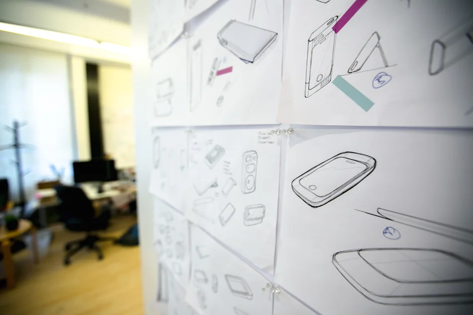 iphone-case-prototypes-1 - Fictiv iPhone case sketches