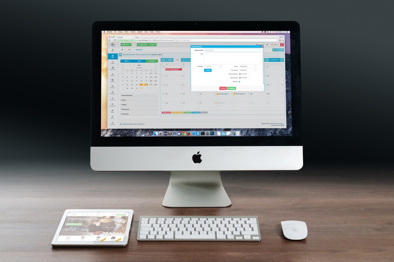 Apple White desktop computer, mouse, and iPad