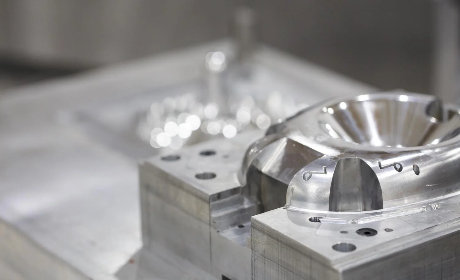 US injection molding08 - Fictiv injection molding tool