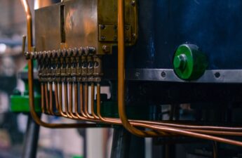 How Small Disruptions Can Impact the Supply Chain: Notes from the Supply Chain Bunker How Small Disruptions Can Impact the Supply Chain: Notes from the Supply Chain Bunker