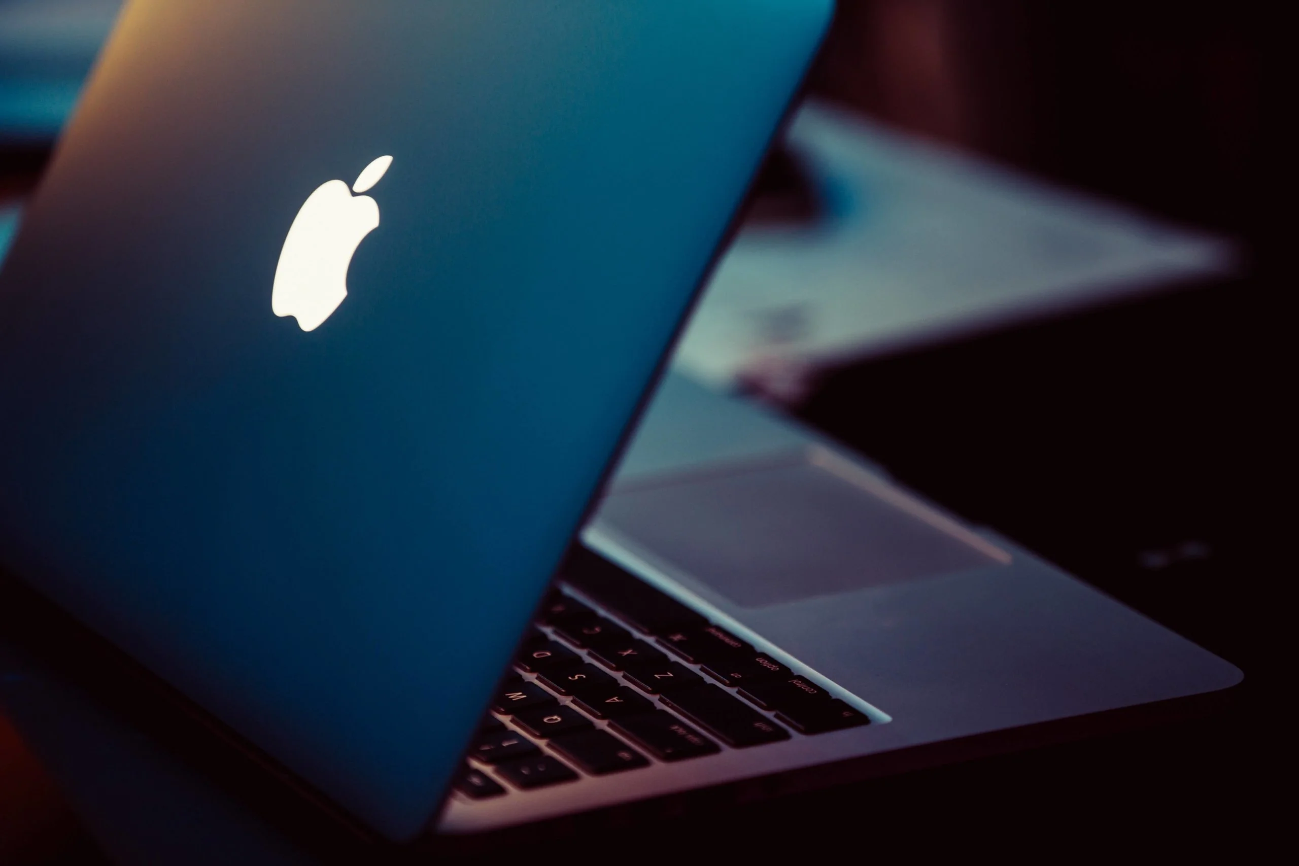 macbook pro dark - Fictiv macbook pro dark lighting