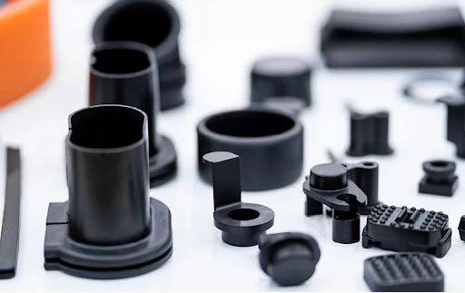 injection-molded-automotive-pieces - Fictiv injection molded automotive pieces