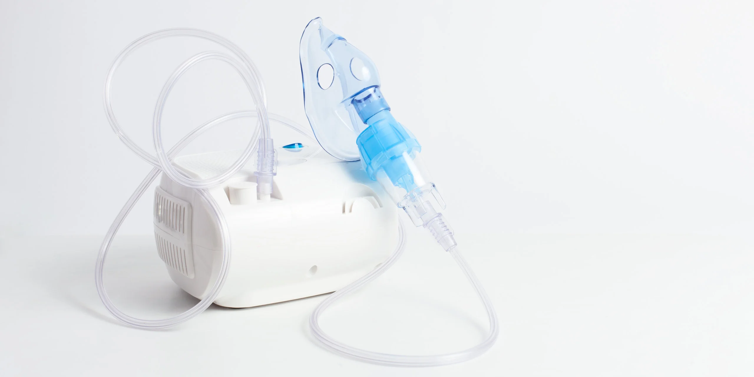Medical,Equipment,For,Inhalation,With,Respiratory,Mask,,Nebulizer,On,A - Fictiv injection molded medical parts