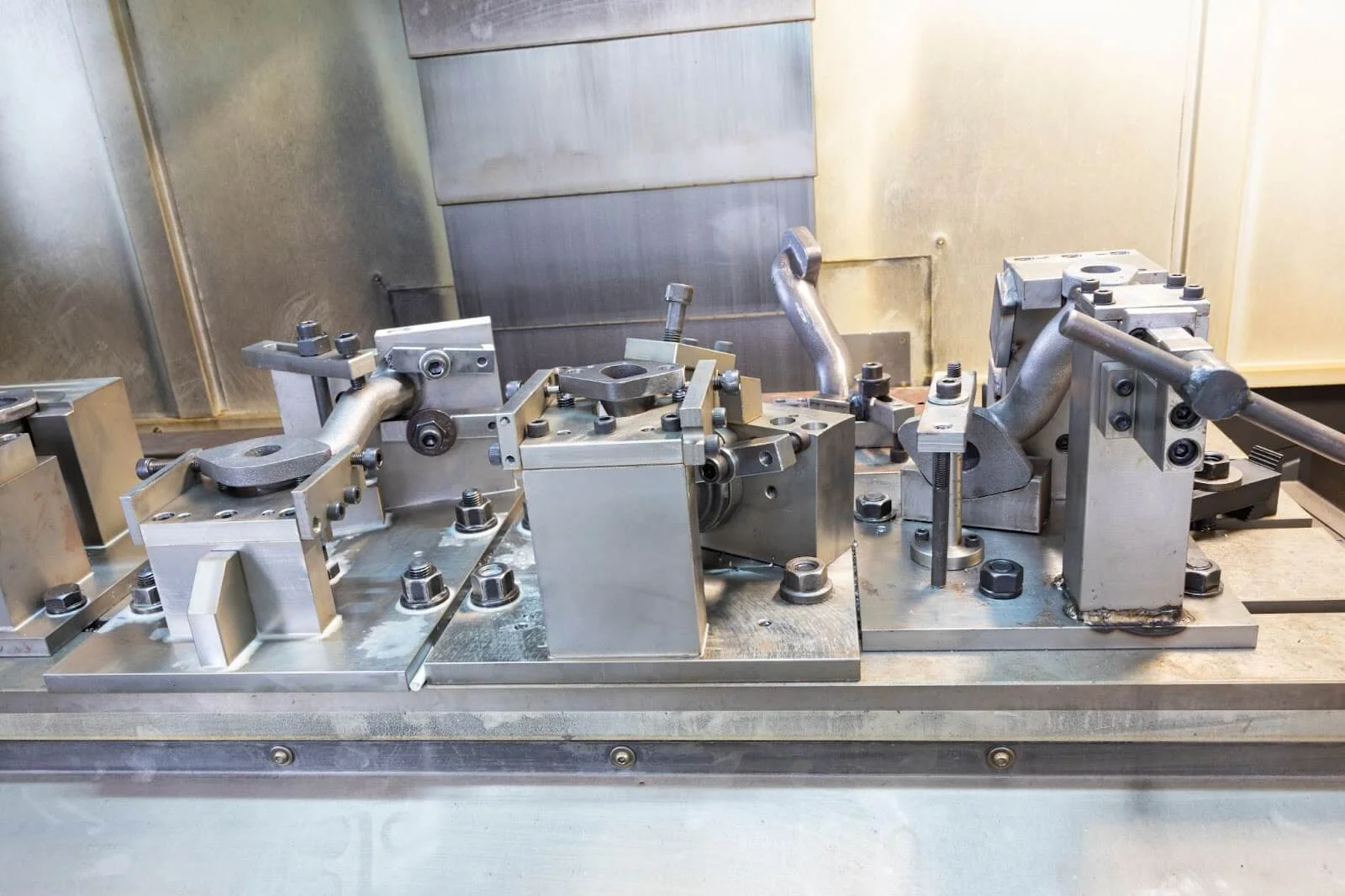 CNC-machining-fixturing - Fictiv CNC machining fixturing can be simple or complex