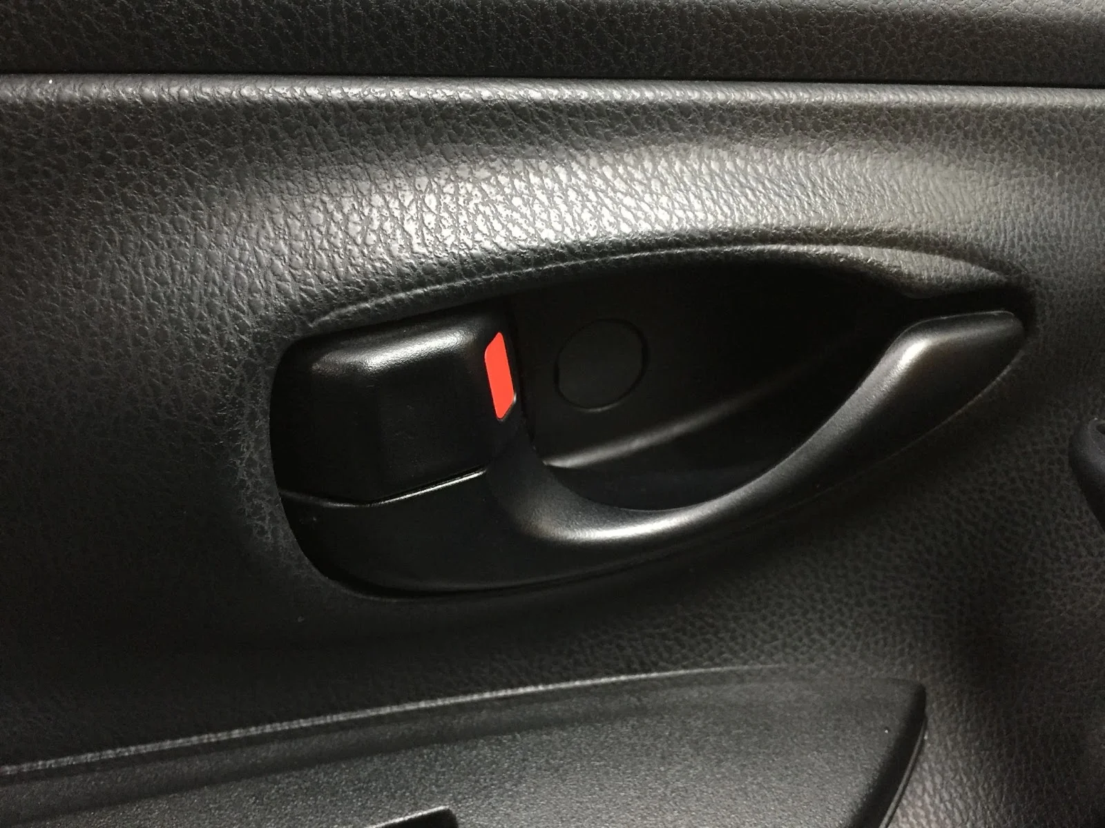 key-bottom-car - Fictiv textured finish