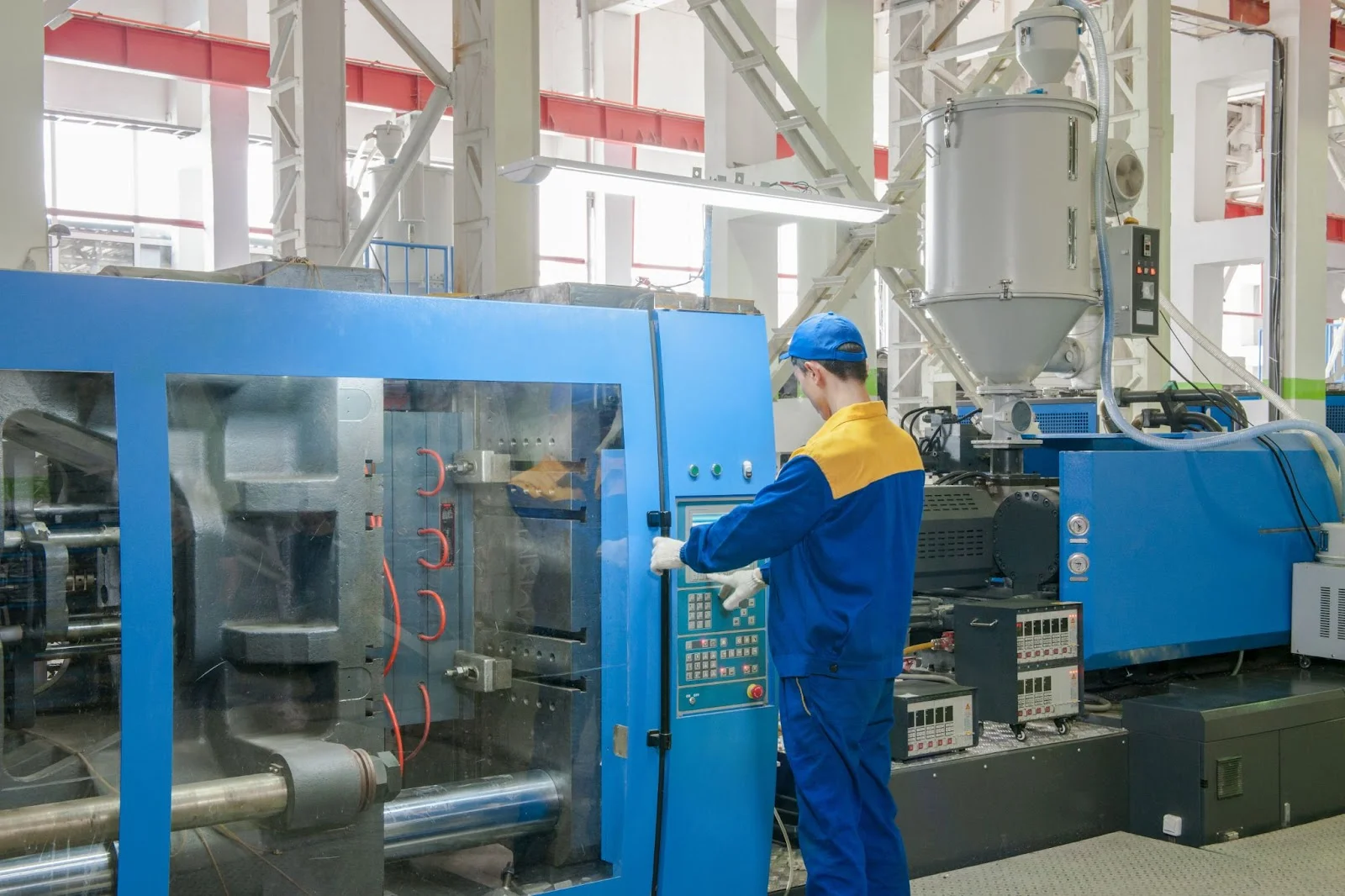 causes of weld line