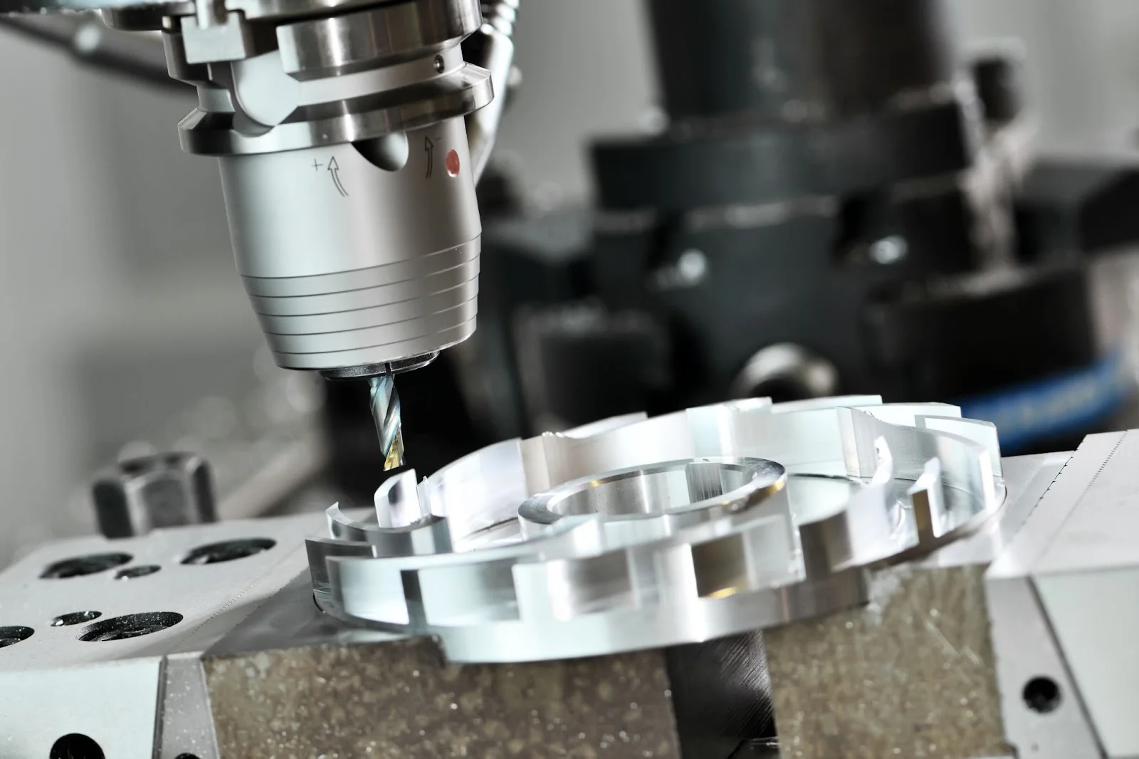 Milling vs Turning