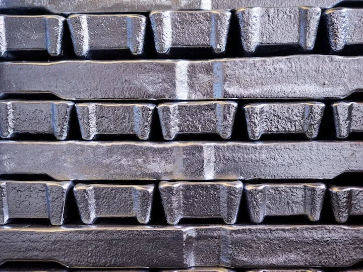aluminum-ingot-raw-material-1 - Fictiv aluminum ingot raw material