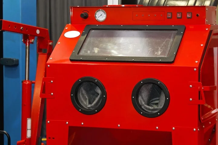 bead-blasting-cabinet - Fictiv bead blasting cabinet