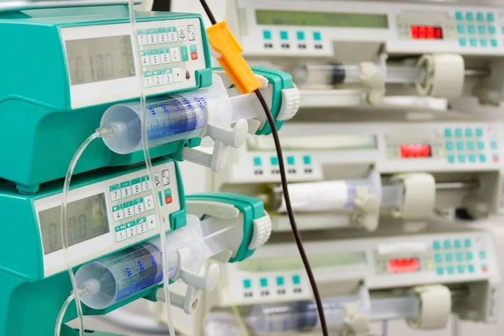Medical-injection-molding - Fictiv Medical injection molding