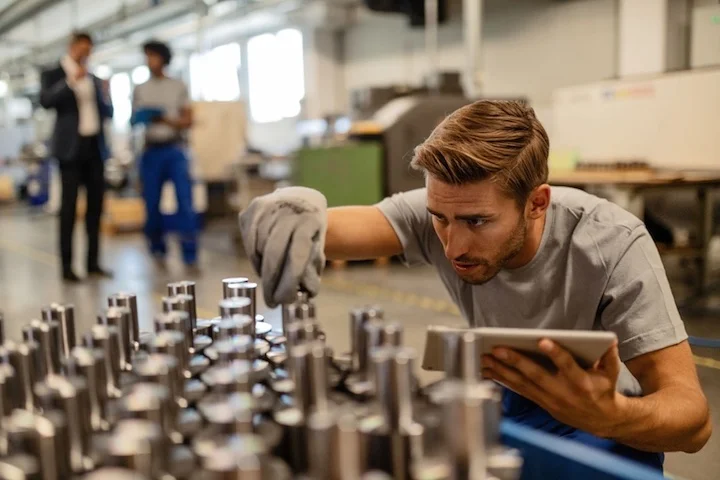 digital-manufacturing-quality-control - Fictiv digital manufacturing quality control