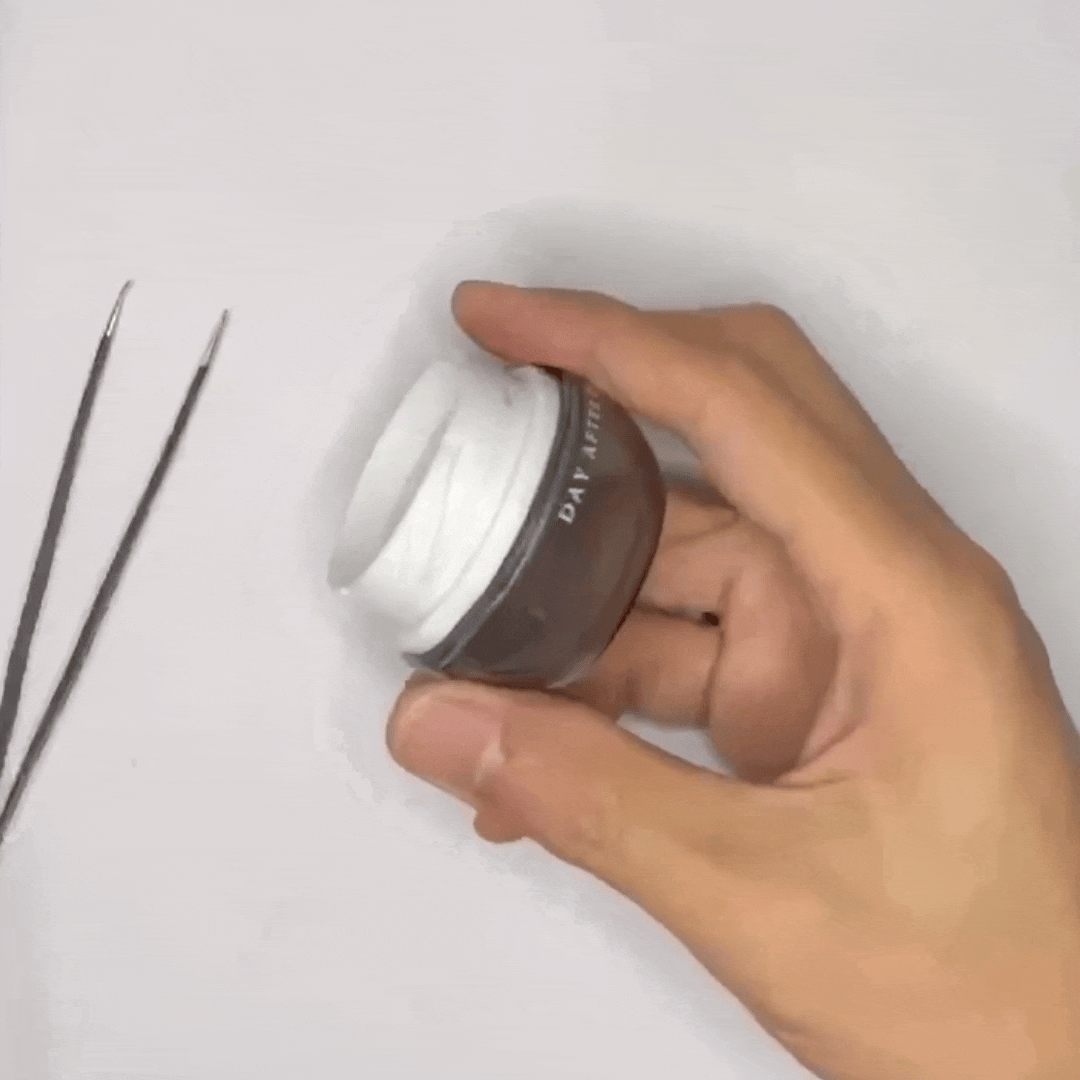 Validating the assembly of a production sample to prevent leakage.