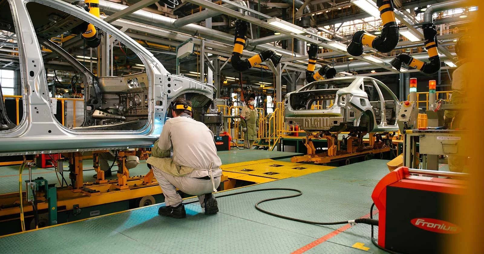 APQP-2 - Fictiv APQP began in the automotive industry, but it didn’t stop there