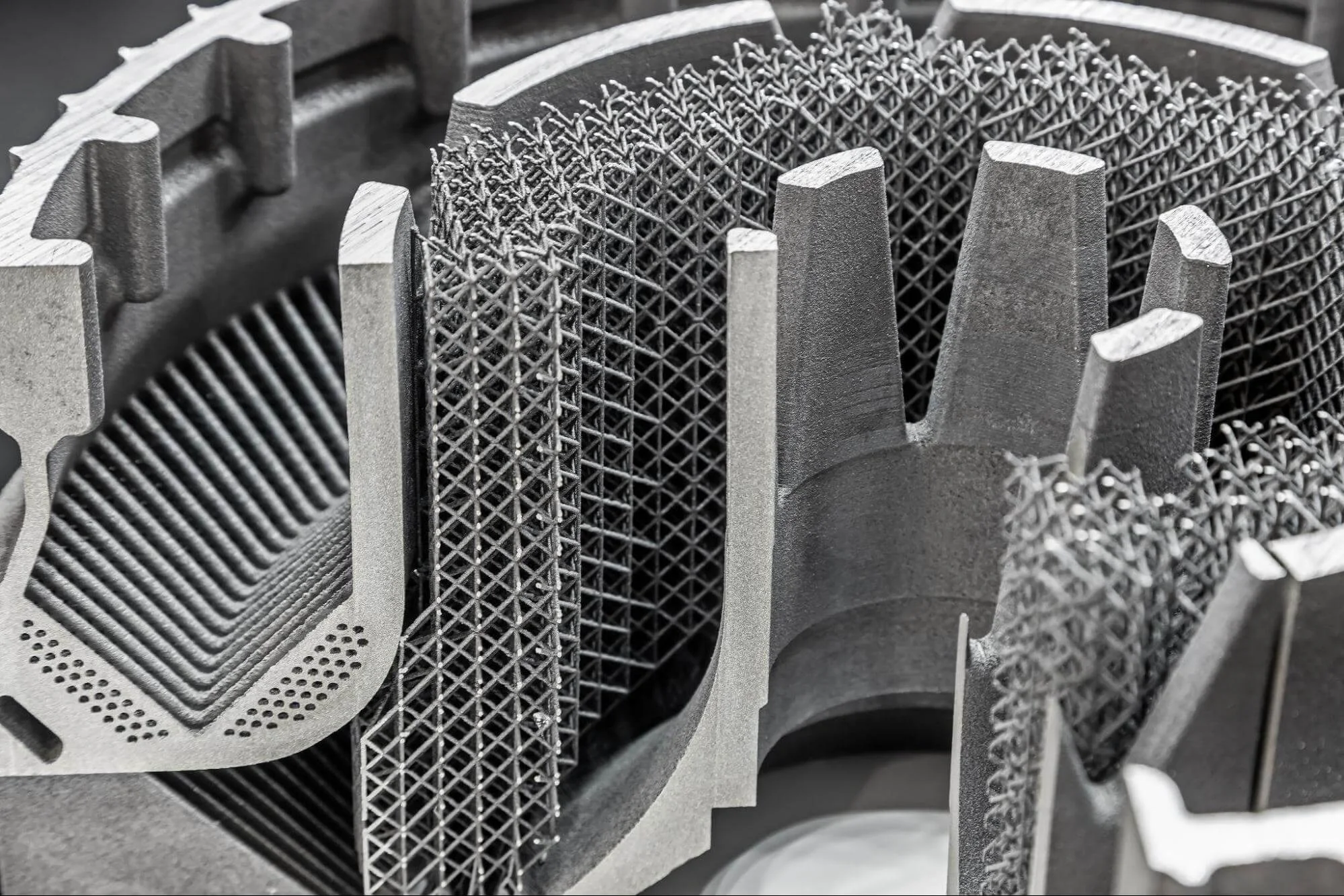 lightweight-lattice-structures - Fictiv 3D printing can be used to produce lightweight lattice structures.