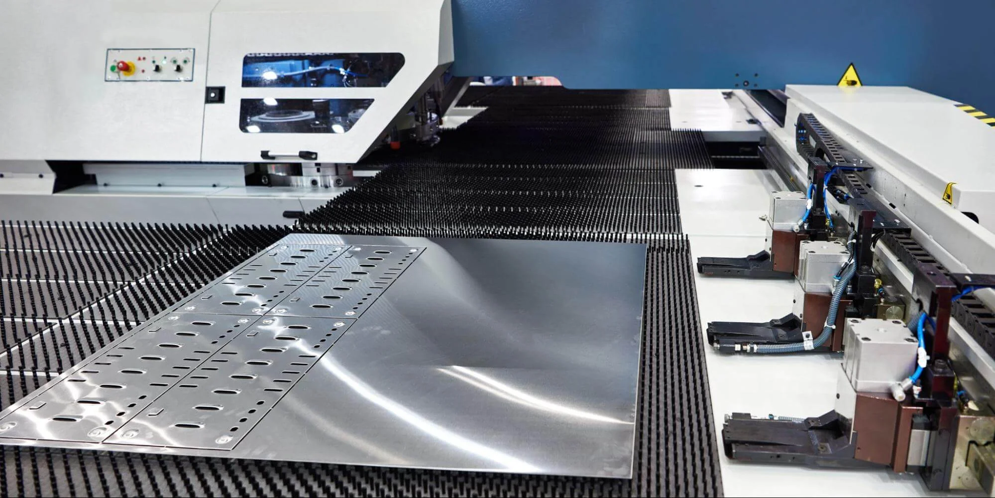 sheet metal turret - Fictiv A coordinate turret punch press is used to create hole patterns in sheet metal