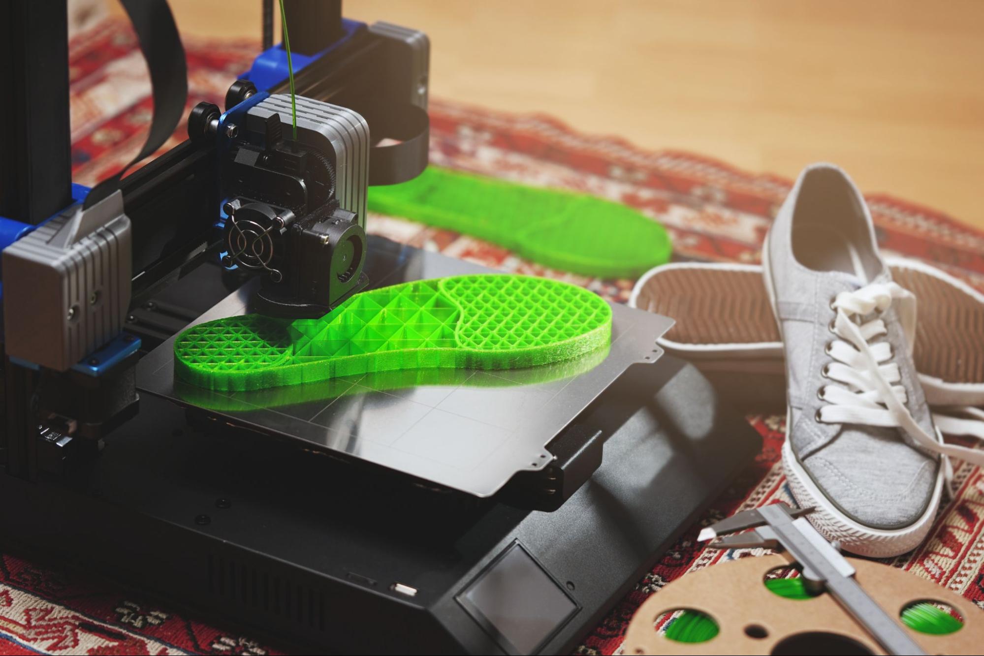 tpu flexible - Fictiv 3D printing flexible shoe soles with FDM