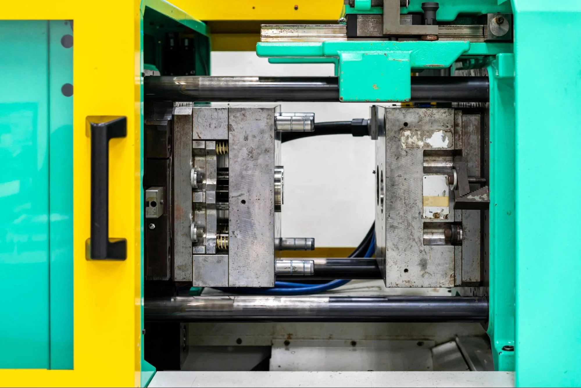 Injection molding - Fictiv Injection molding has a high upfront tooling cost but lower unit costs.