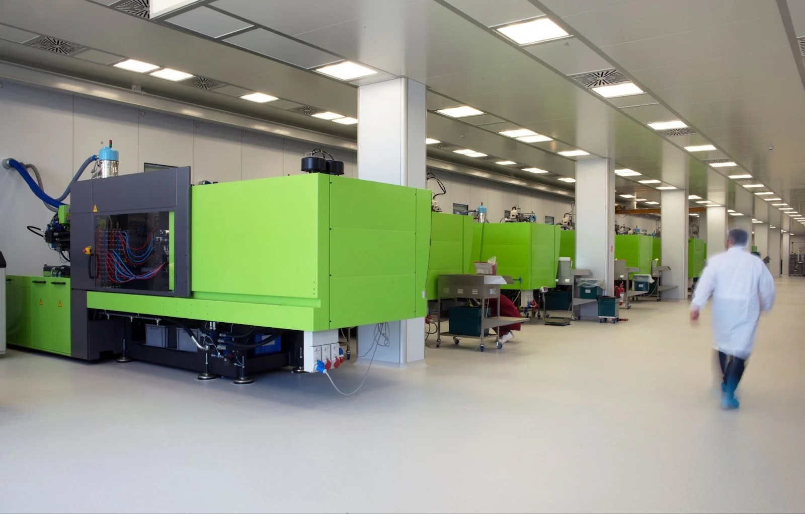Injection molding in a cleanroom